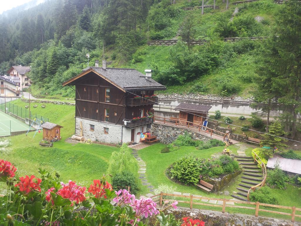 Appartamenti Rabbi Fonti Bagni di Rabbi Экстерьер фото
